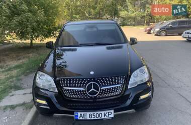 Mercedes-Benz M-Class  2010