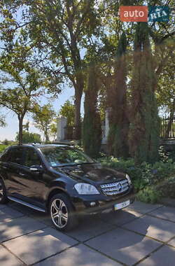 Mercedes-Benz M-Class  2006