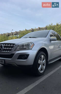 Mercedes-Benz M-Class 2009