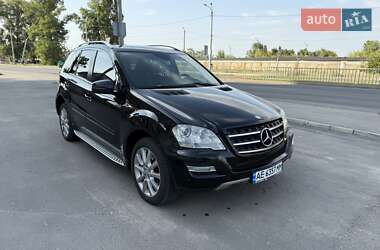 Mercedes-Benz M-Class  2011