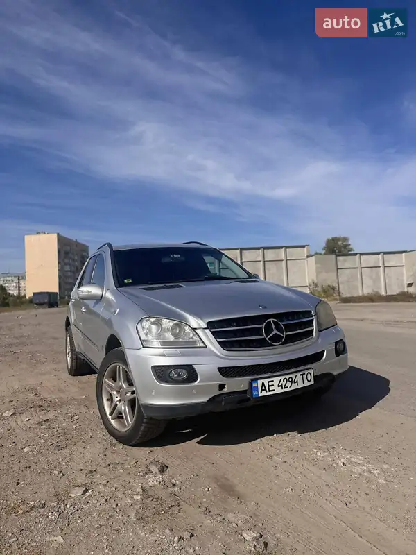 Mercedes-Benz M-Class