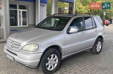 Mercedes-Benz M-Class  2000