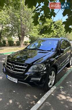 Mercedes-Benz M-Class  2011