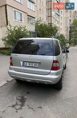 Mercedes-Benz M-Class  2002