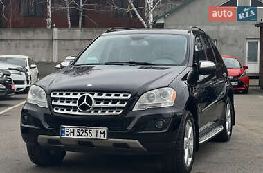 Mercedes-Benz M-Class  2009