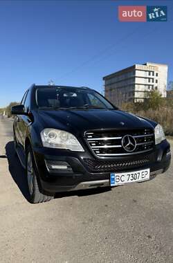 Mercedes-Benz M-Class  2011