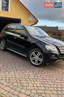 Mercedes-Benz M-Class 2009