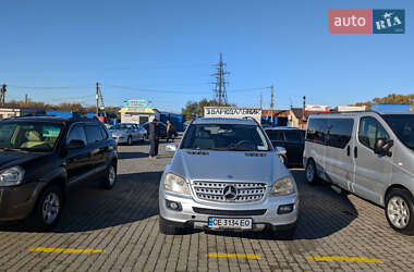 Mercedes-Benz M-Class 2005