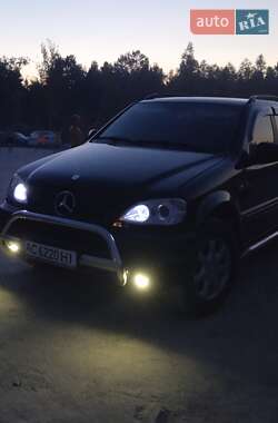 Mercedes-Benz M-Class 2001