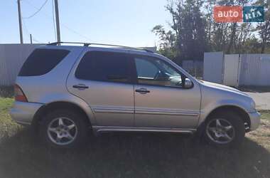 Mercedes-Benz M-Class  2005