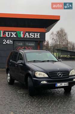 Mercedes-Benz M-Class  2005