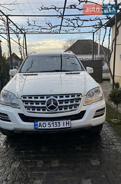 Mercedes-Benz M-Class  2011