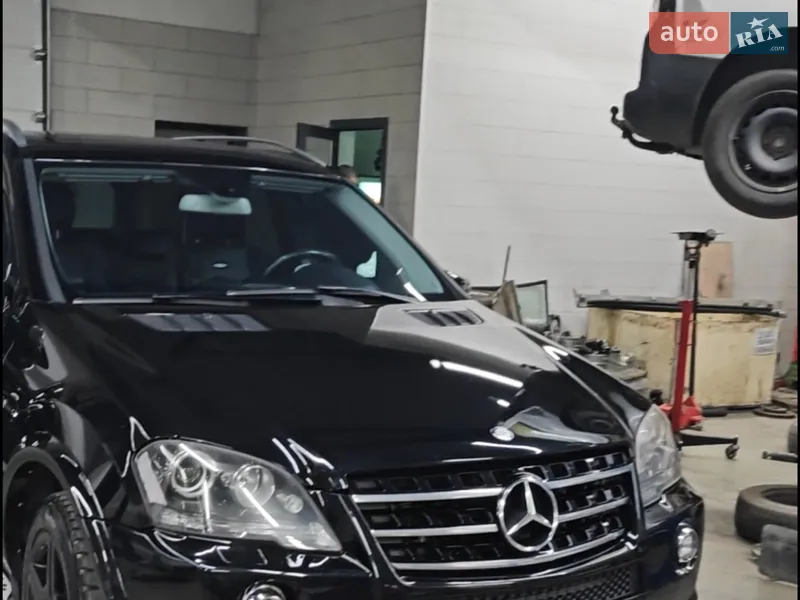 Mercedes-Benz M-Class