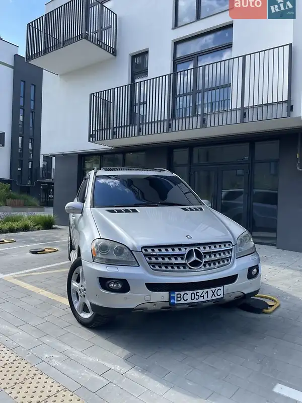 Mercedes-Benz M-Class