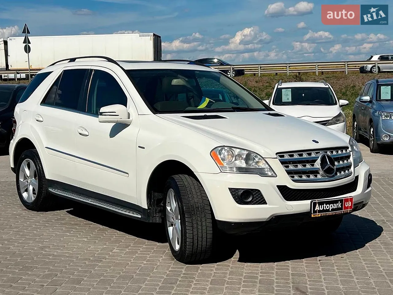 2010 Mercedes-Benz M-klasse - мініатюра 3