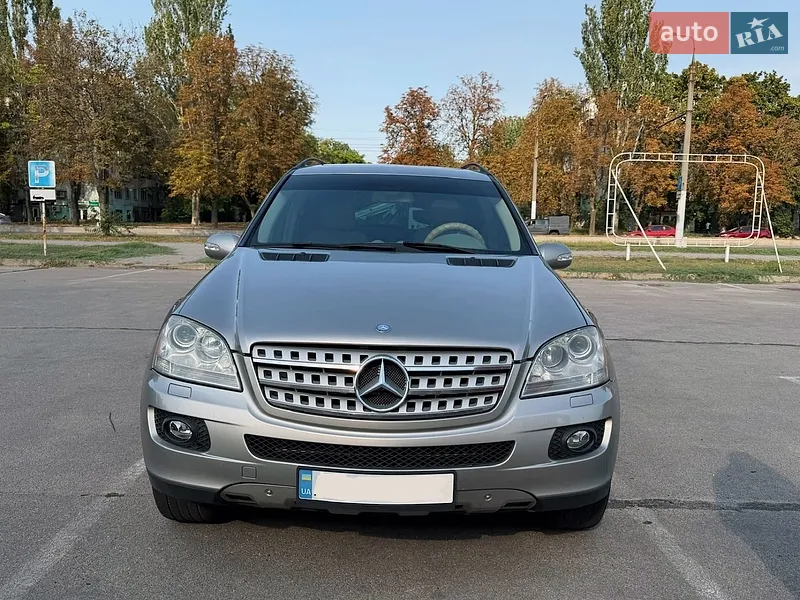 Mercedes-Benz M-Class