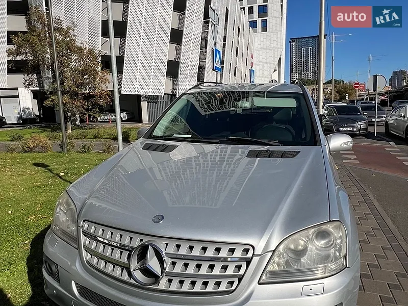 Mercedes-Benz M-Class