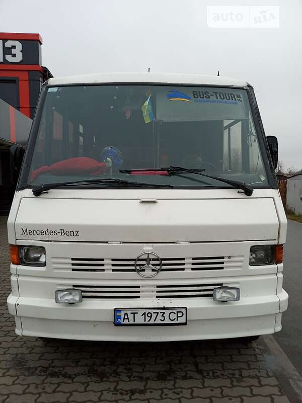 Автобуси Mercedes-Benz MB-Class