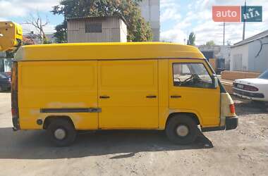 Mercedes-Benz MB-Class  1994