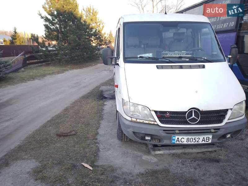 Універсал Mercedes-Benz MB-Class