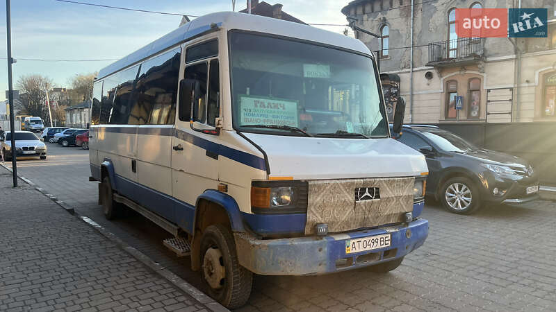 Туристичний / Міжміський автобус Mercedes-Benz MB-Class