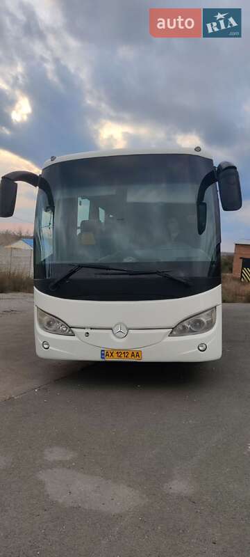 Туристичний / Міжміський автобус Mercedes-Benz MCV