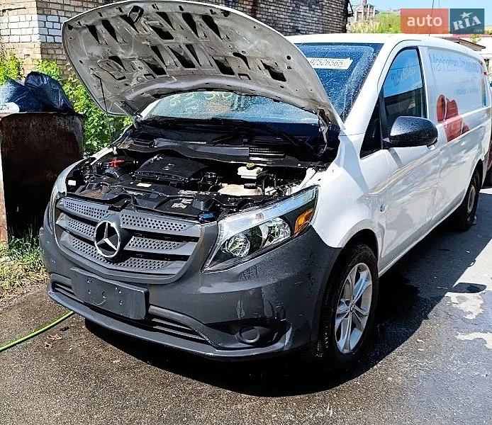 Mercedes-Benz Metris