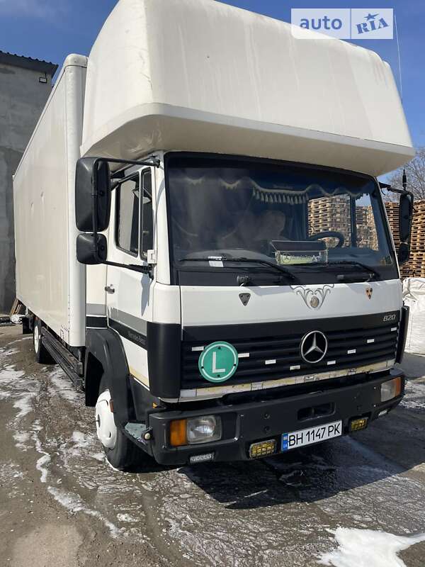 Вантажний фургон Mercedes-Benz MK-Series