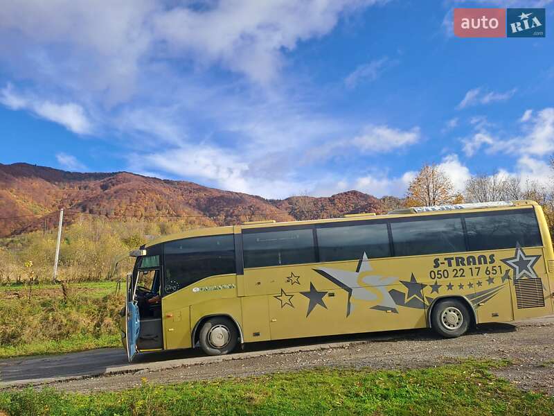 Туристический / Междугородний автобус Mercedes-Benz O 404