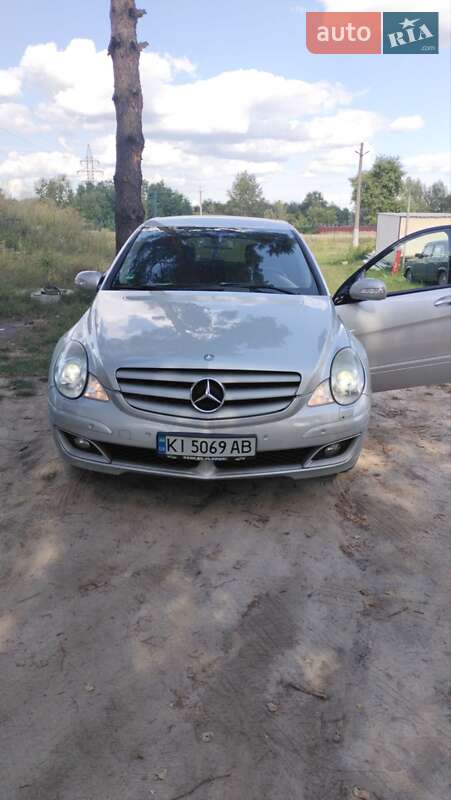 Mercedes-Benz R-Class