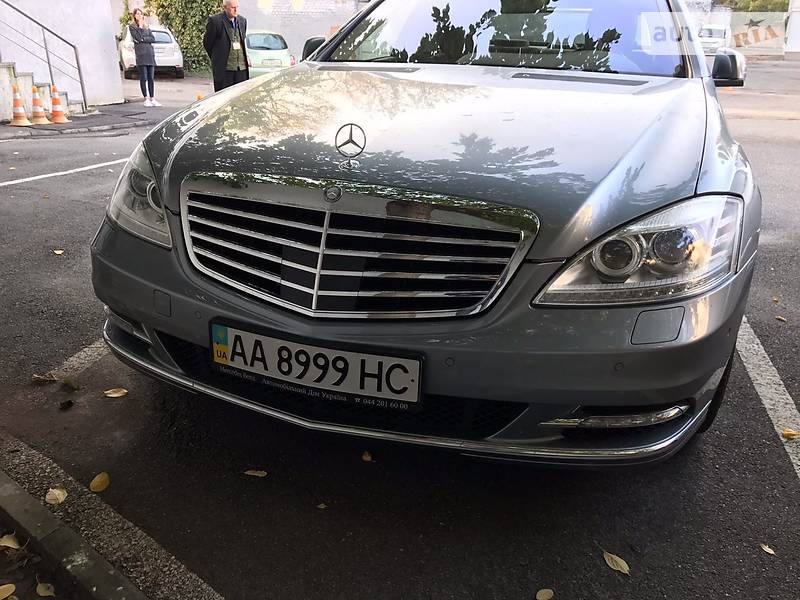 Mercedes-Benz S 500 2011 года