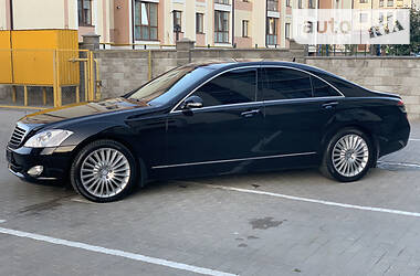 Mercedes-Benz S-Class  2007