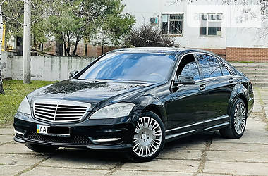 Mercedes-Benz S-Class  2011