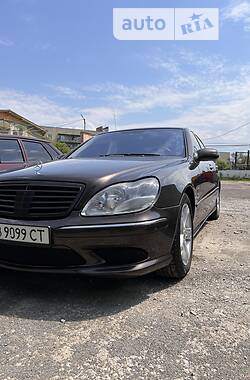 Mercedes-Benz S-Class  2001