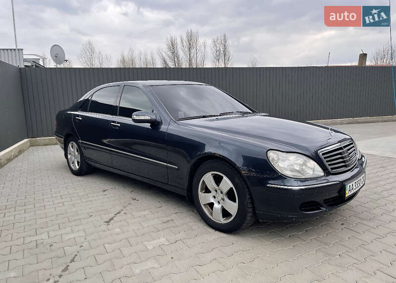 Mercedes-Benz S-Class