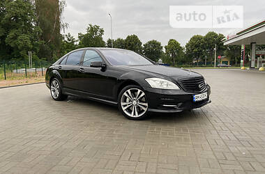 Mercedes-Benz S-Class  2011