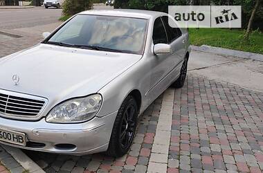 Mercedes-Benz S-Class W220 2000