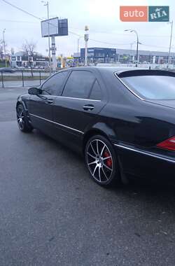 Mercedes-Benz S-Class  2001