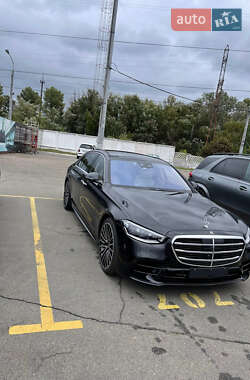 Mercedes-Benz S-Class  2021