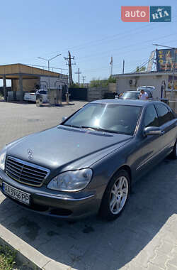 Mercedes-Benz S-Class  2005