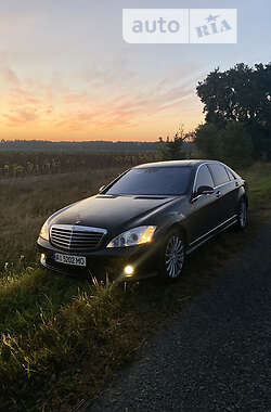 Mercedes-Benz S-Class  2007