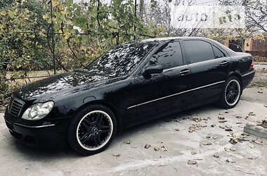 Mercedes-Benz S-Class  2005