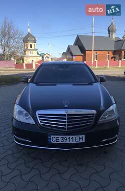 Mercedes-Benz S-Class 2011