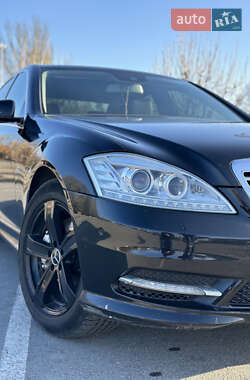 Mercedes-Benz S-Class  2012