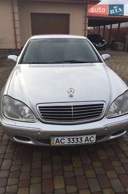 Mercedes-Benz S-Class 2000
