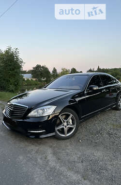 Mercedes-Benz S-Class  2010