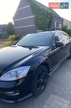 Mercedes-Benz S-Class  2006