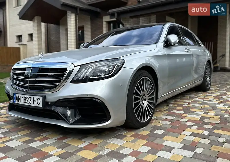 Mercedes-Benz S-Class