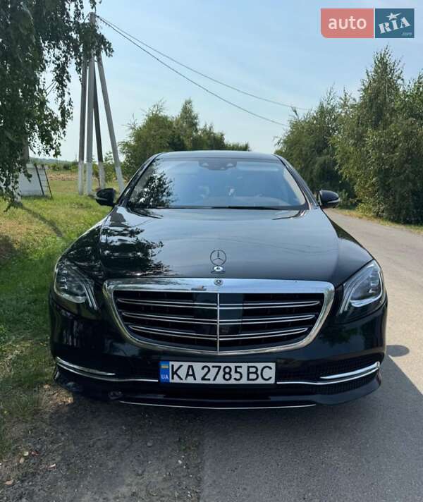 Mercedes-Benz S-Class