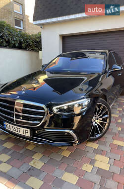 Mercedes-Benz S-Class  2022